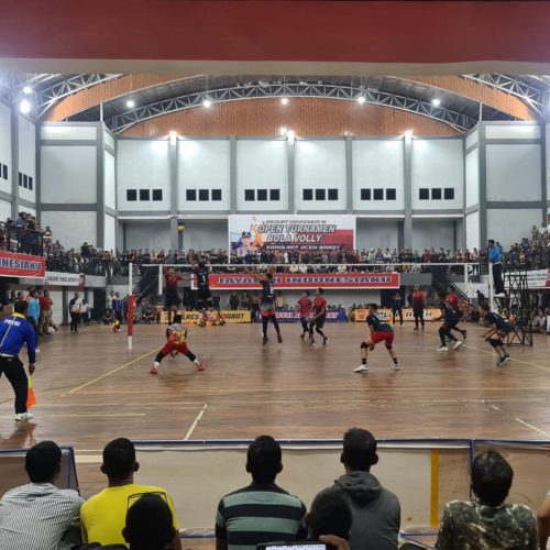 Turnamen Kapolres Aceh Barat Dipadati Penonton, Kedua Sponsor Kesebelasan Adu Sawer